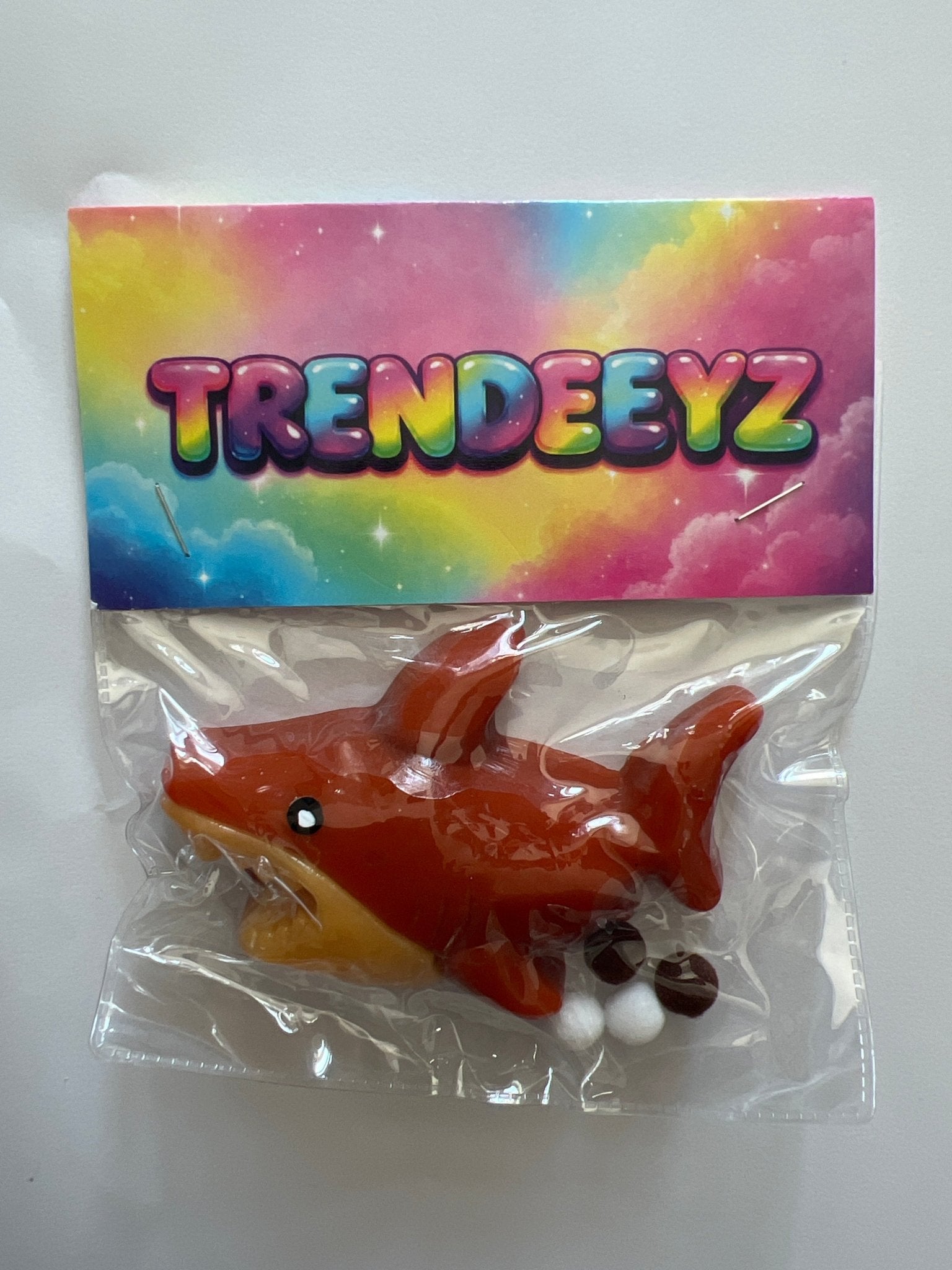 Taba Shark Squishy - brown - Trendeeyz